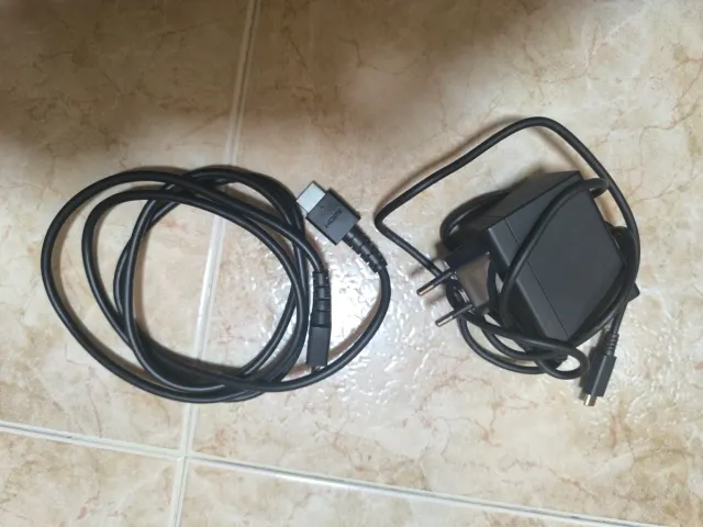 Nintendo Switch OLED + Mario Kart + 6 Joycons