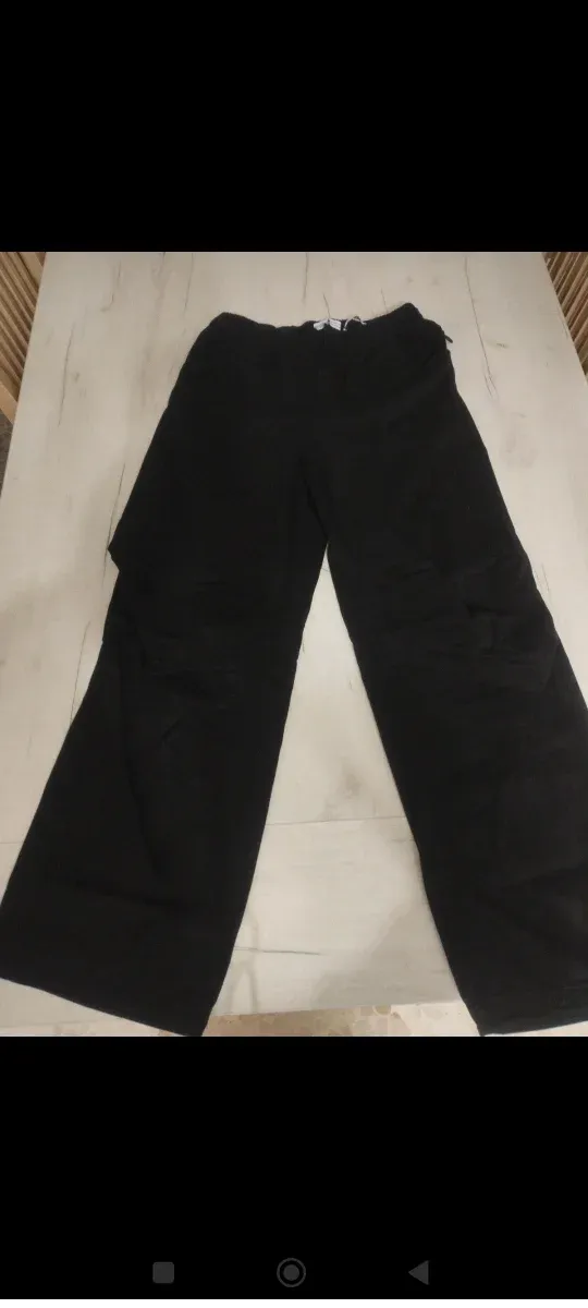 Pantalón vaquero negro ancho