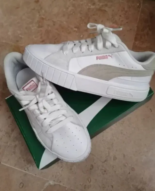 Sneakers PUMA n 39 nuove