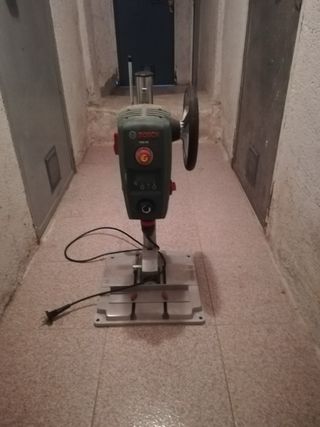 Taladro de columna Bosch