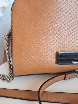 Bolso Parfois Cadena Marrón y Plateado