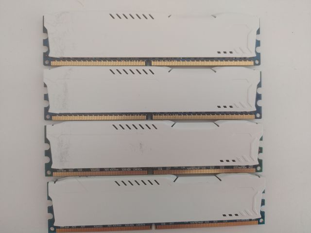 4x Módulos Memoria RAM PLEXHD 2GB DDR2 800MHz