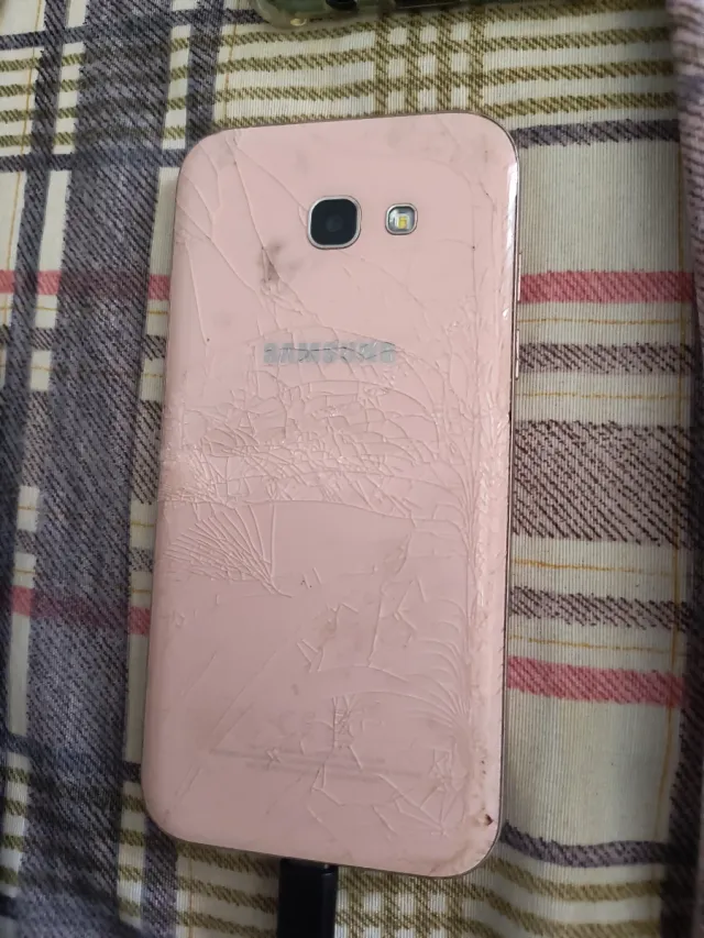 Samsung Galaxy A5 2017 piezas o reparar