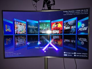 PS4 Slim 500GB + Blu Ray AIO + R3TR04ARCH + Extras