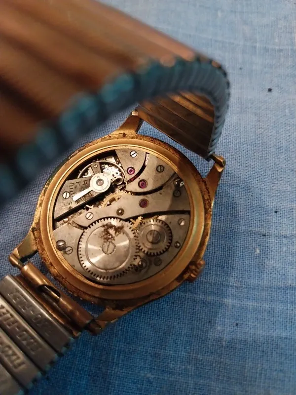 Relógio Tormas Vintage Dourado Anos 50