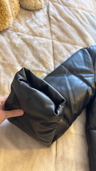 Anorak Mango efecto piel