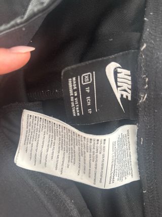 Pantalón Nike Negro y Dorado