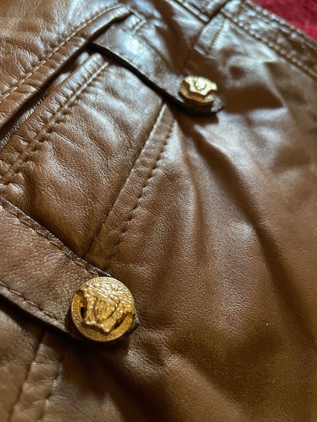 Falda de cuero marrón Versace