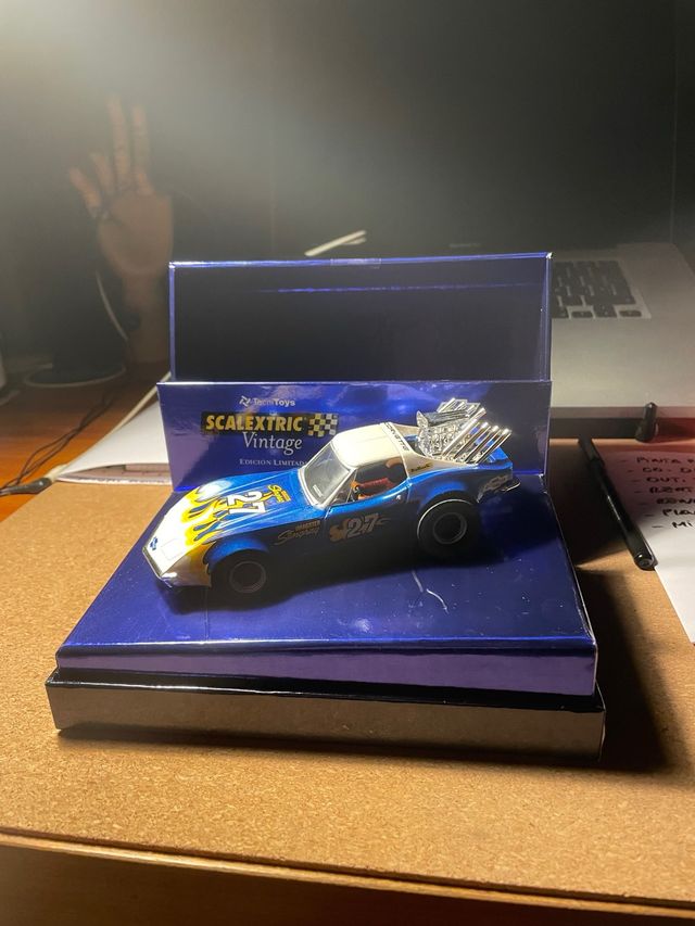 Coche Scalextric Vintage Corvette Edición Limitada