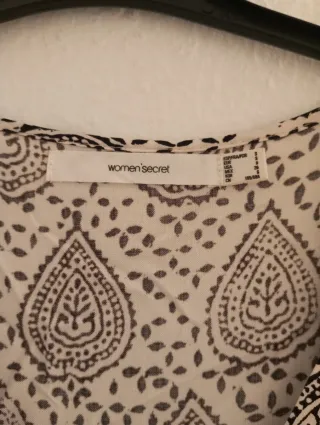 Vestido estampado paisley beige y negro