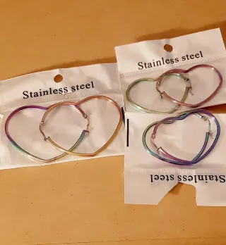 Argolas Coração Aço Inox Multicolorido - unidade