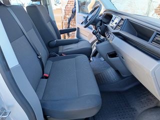 Volkswagen Transporter 2.0TDI LARGA COMBI 9 PLAZAS