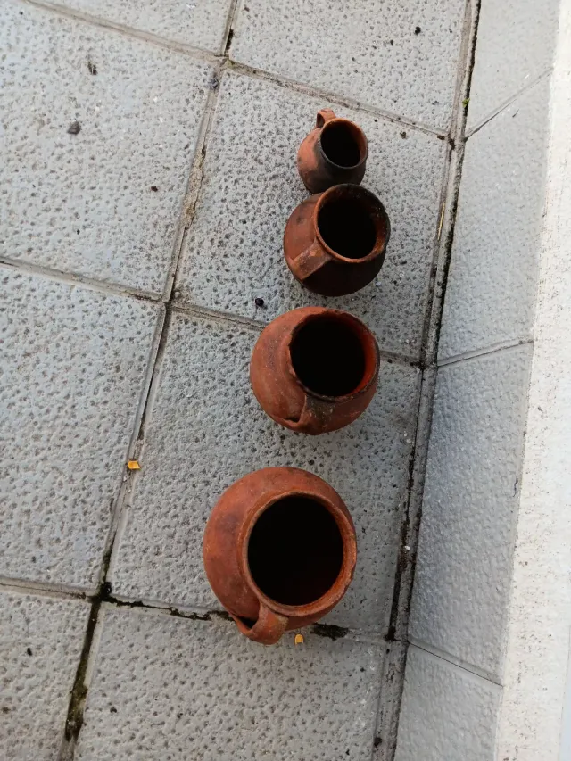 4 Pucheros de Barro por Tamaños antiguos