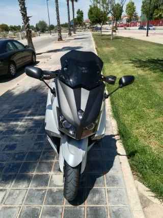 Moto Yamaha TMAX