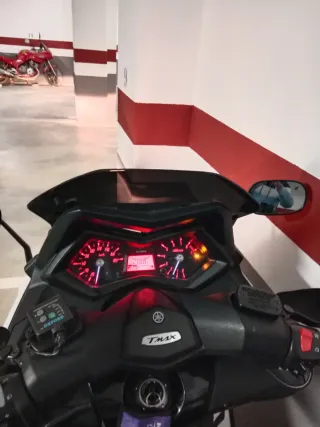 Moto Yamaha TMAX