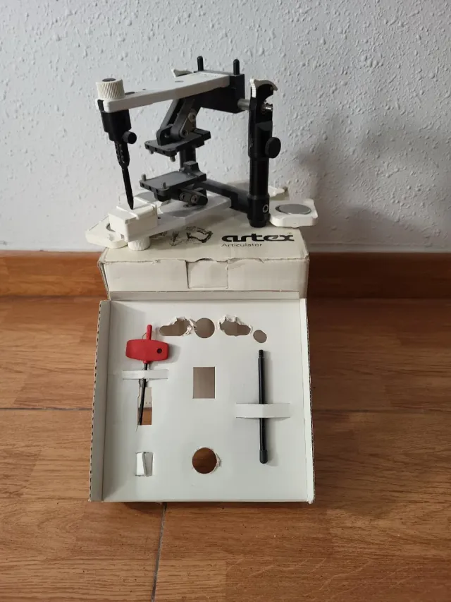 Articulador Dental Artex