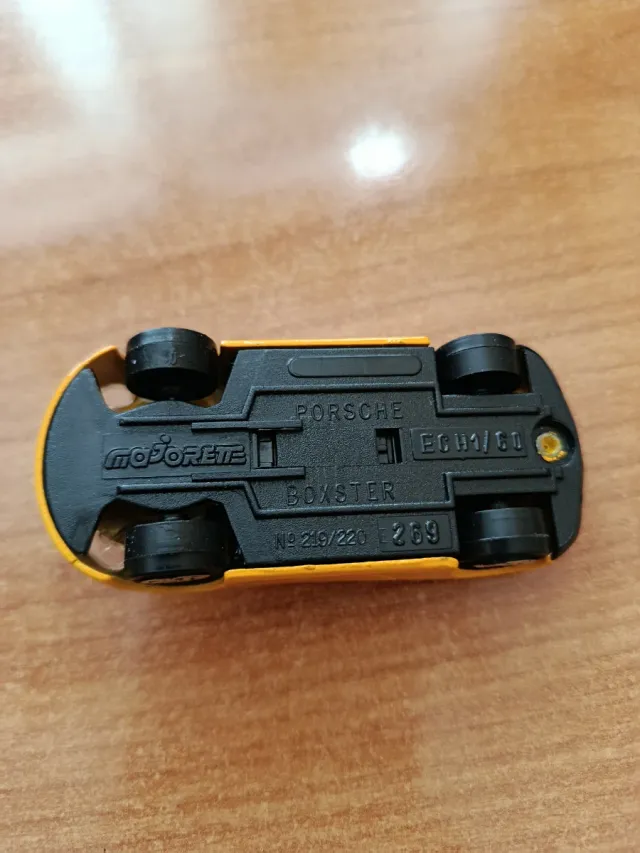 Porsche Boxster Majorette Amarillo