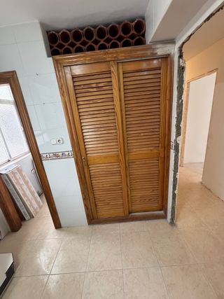 Mueble de cocina madera y plástico