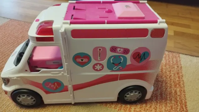 Ambulancia Barbie