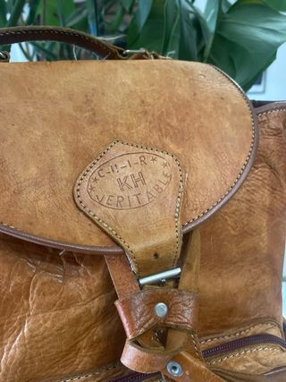 Mochila de cuero KH