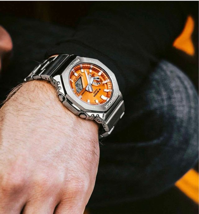 Reloj G-Shock Casio Naranja y Plateado