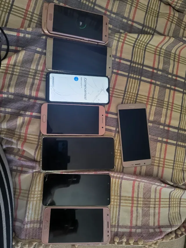 8 Samsung para piezas o reparar