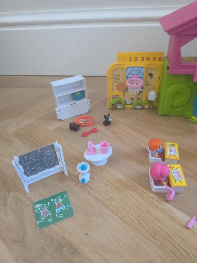 Colegio Pin y Pon con accesorios