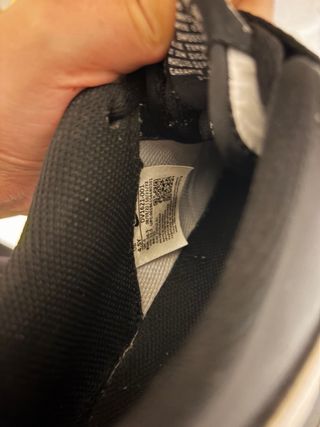 Nike Air Force 1 LV8 Blanco y Negro