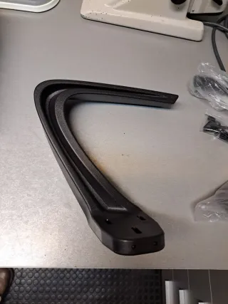 REGALO Reposabrazos de plástico negro