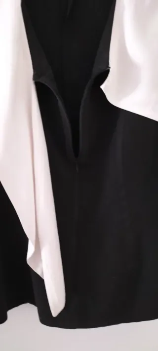 Blusa, marca Tráfico de Modas. Negro con cuello bl