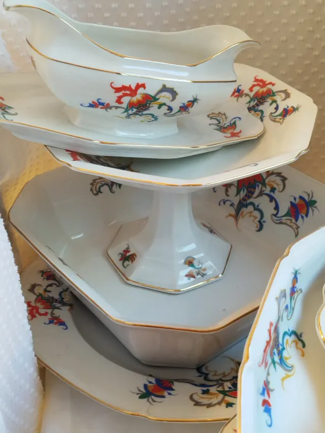 Porcelana, Art Déco Epiag. Checoslovaquia. 80 pzs.