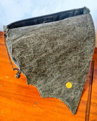 Pochette artigianale stile gotico dark