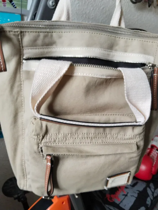 Bolso mochila Parfois Beige