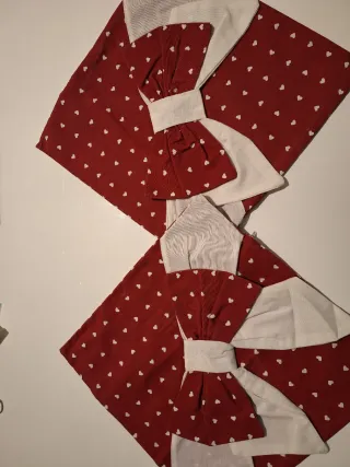 Coordinato per la casa con fantasia di cuori rossi