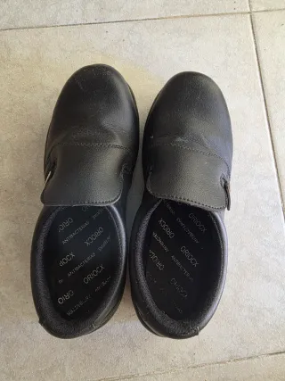 Zapatos de trabajo Oriocx negros