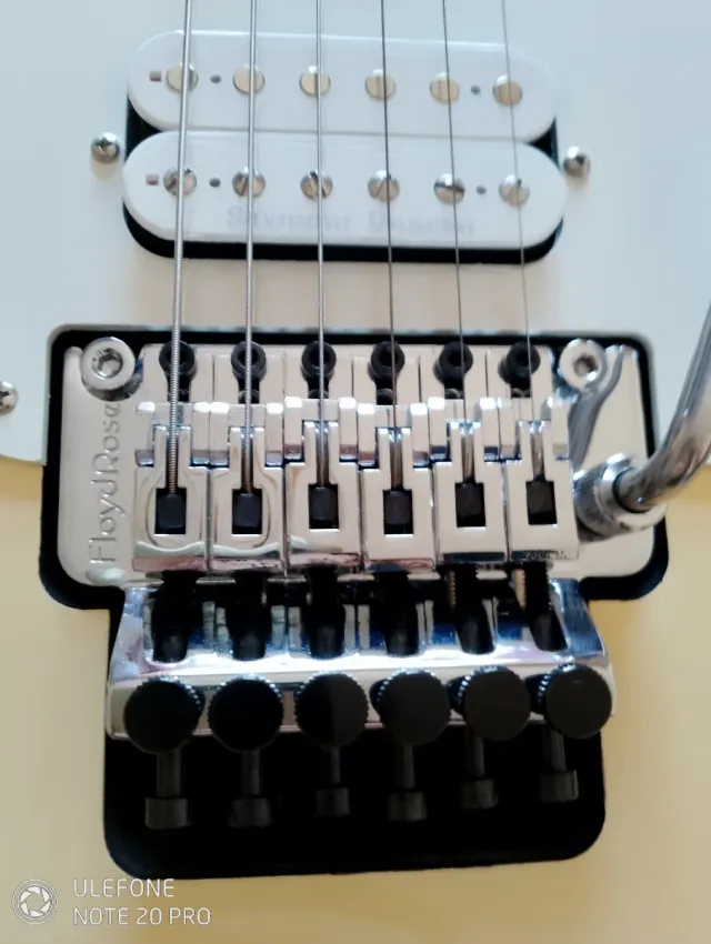 Guitarra Eléctrica.