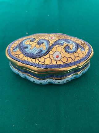 Scatola portagioie decorata oro