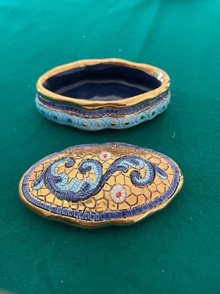 Scatola portagioie decorata oro