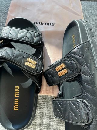 Chanclas Miu Miu nere nuove da donna