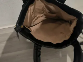 Borsa Catwalk Nera con Dettagli Oro