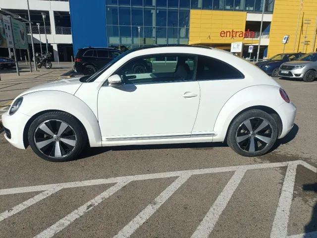 Volkswagen Beetle 2012