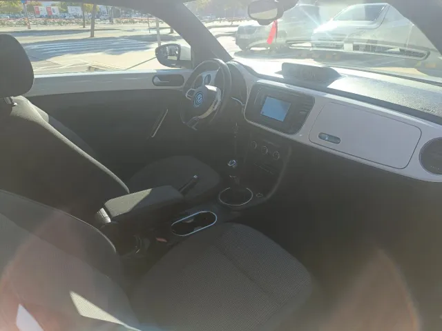 Volkswagen Beetle 2012