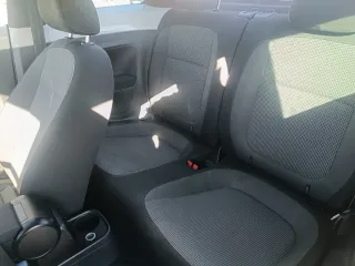 Volkswagen Beetle 2012