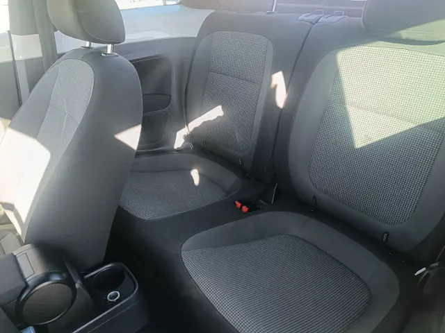 Volkswagen Beetle 2012