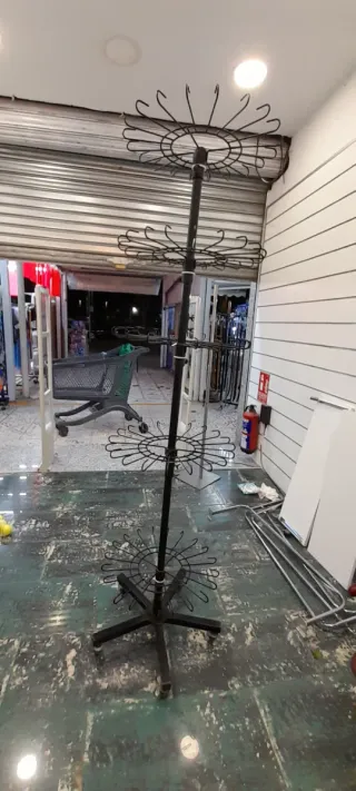 Expositor Giraterio negro 5 niveles