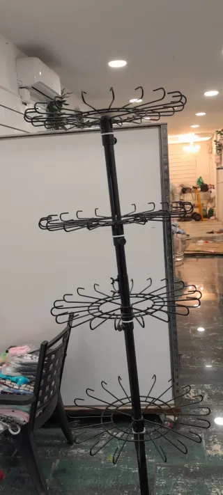 Expositor Giraterio negro 5 niveles