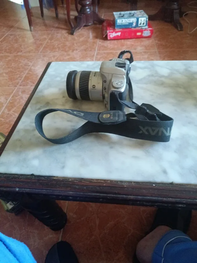 Cámara Minolta 404si Dynax