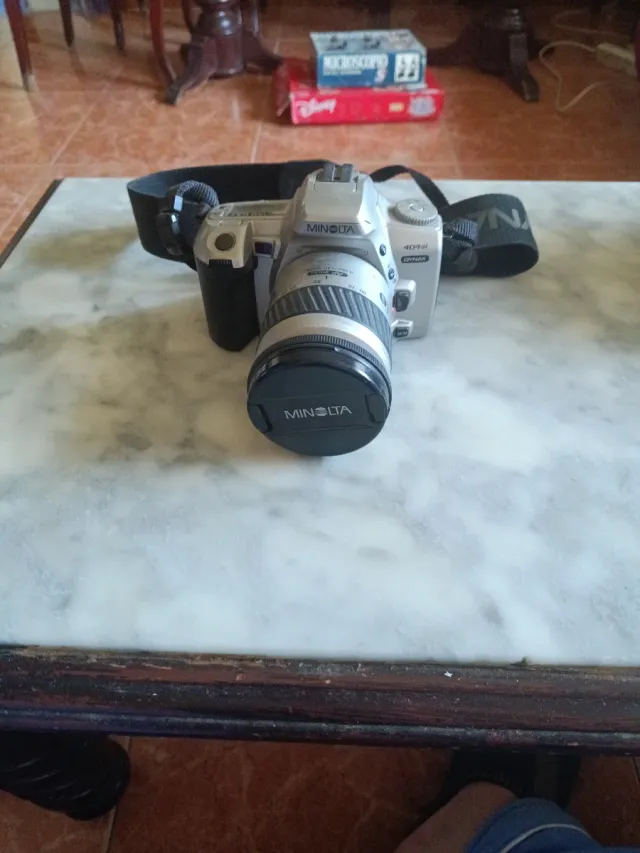 Cámara Minolta 404si Dynax