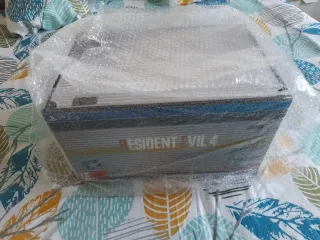 Resident Evil 4 PS4 Edición coleccionista