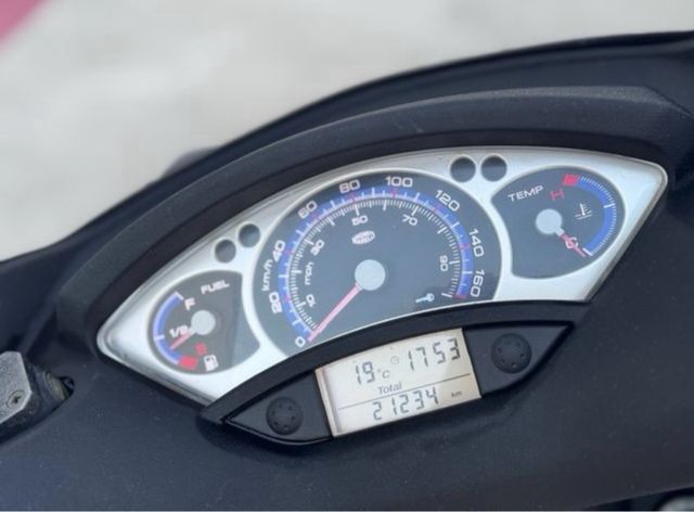 DESPIECE Yamaha XMAX 125cc 2006